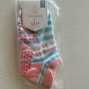 Pilates/Barre/Yoga/Lagree Grip Socks